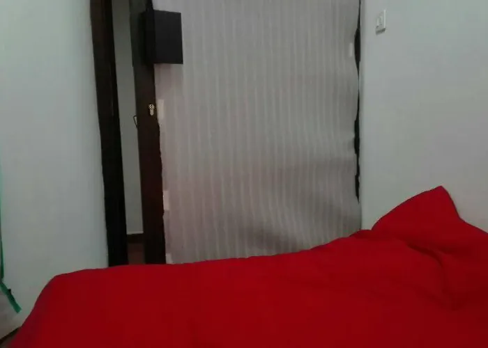 на пъпа на варна, входа на морската градина Campingplads *