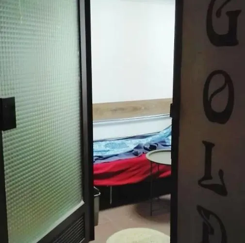 на пъпа на варна, входа на морската градина Campingplads *